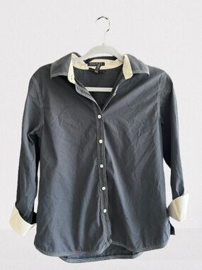 Foxcroft Women’s Black Button-Down Shirt